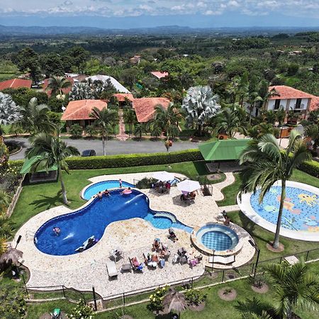 La Victoria Hotel Campestre Quimbaya Buitenkant foto