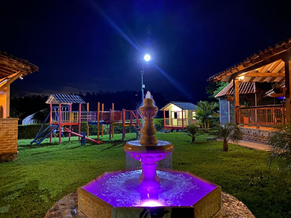 La Victoria Hotel Campestre Quimbaya Buitenkant foto
