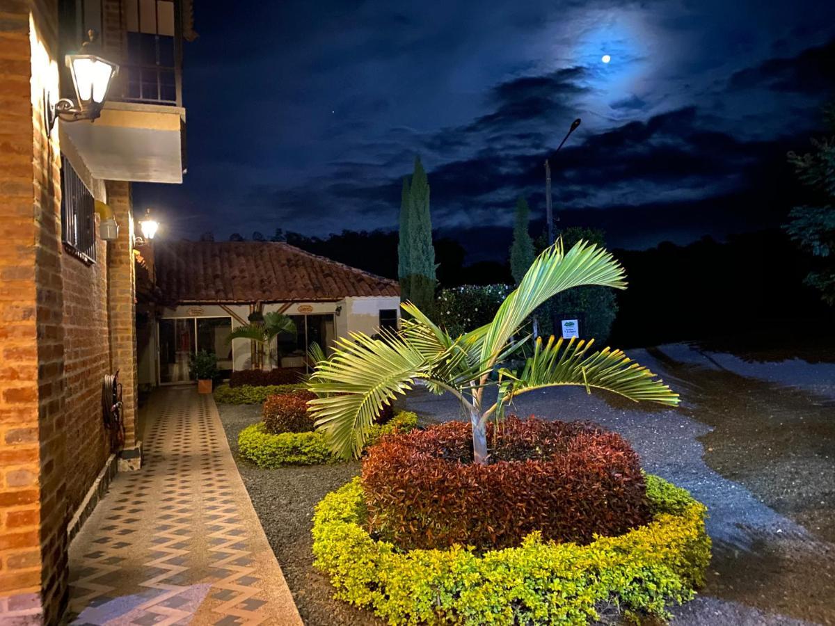 La Victoria Hotel Campestre Quimbaya Buitenkant foto