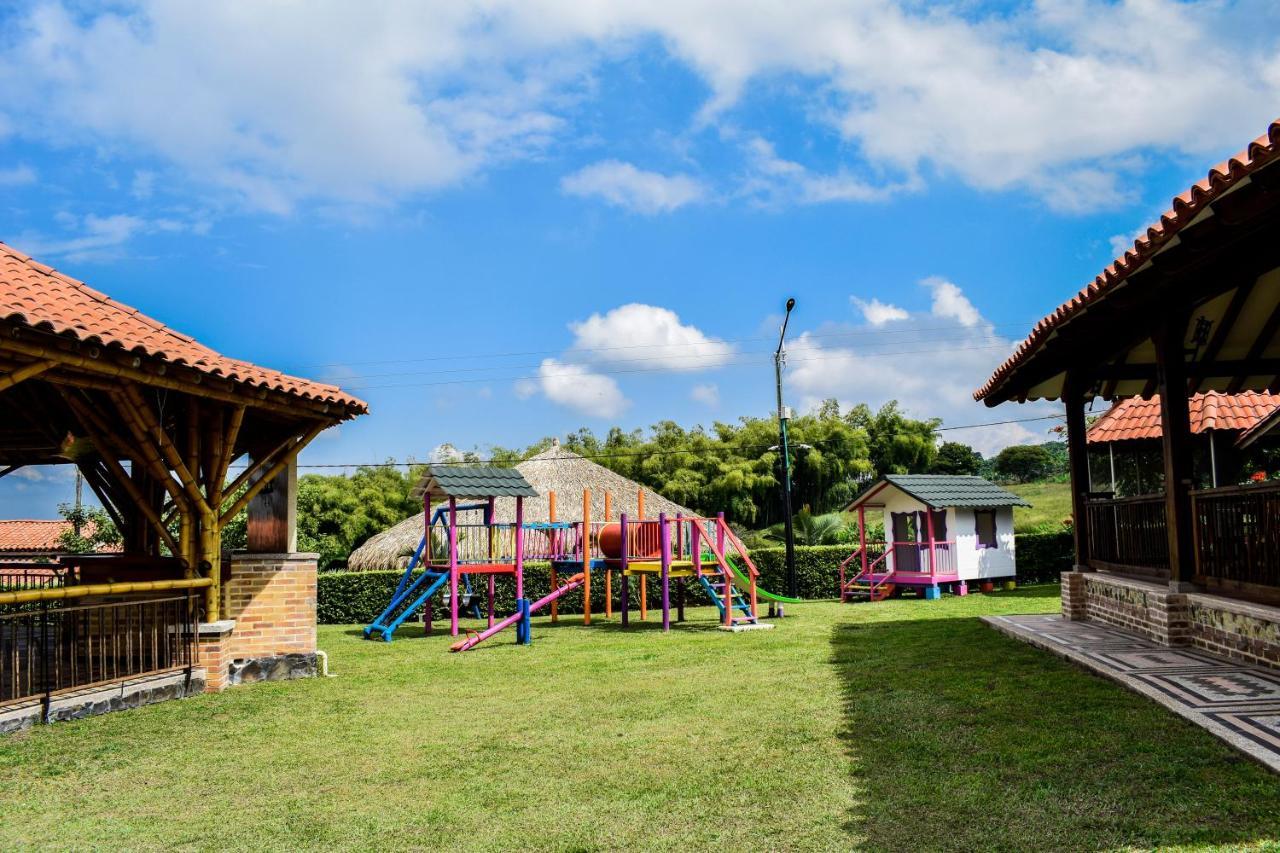 La Victoria Hotel Campestre Quimbaya Buitenkant foto